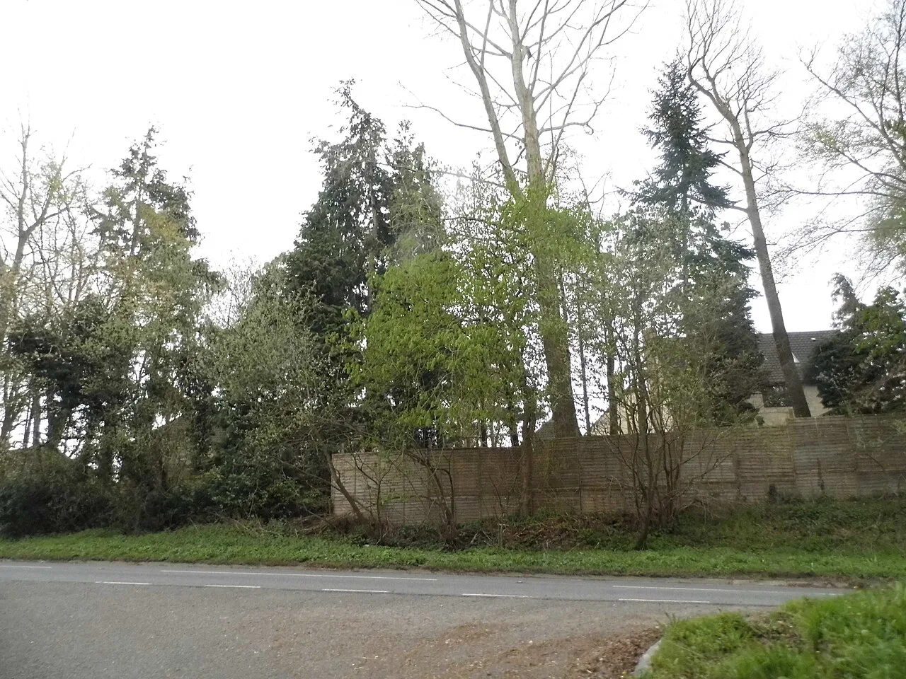 New Road, Derry Hill - geograph.org.uk