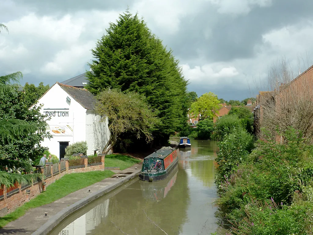 Stratford-upon-Avon Canal in Stratford - geograph.org.uk