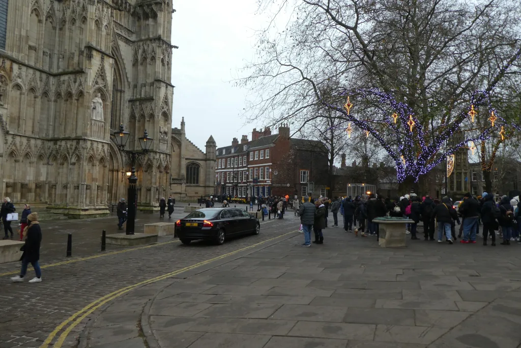 Lord Mayors car beside the Minster - geograph.org.uk, York