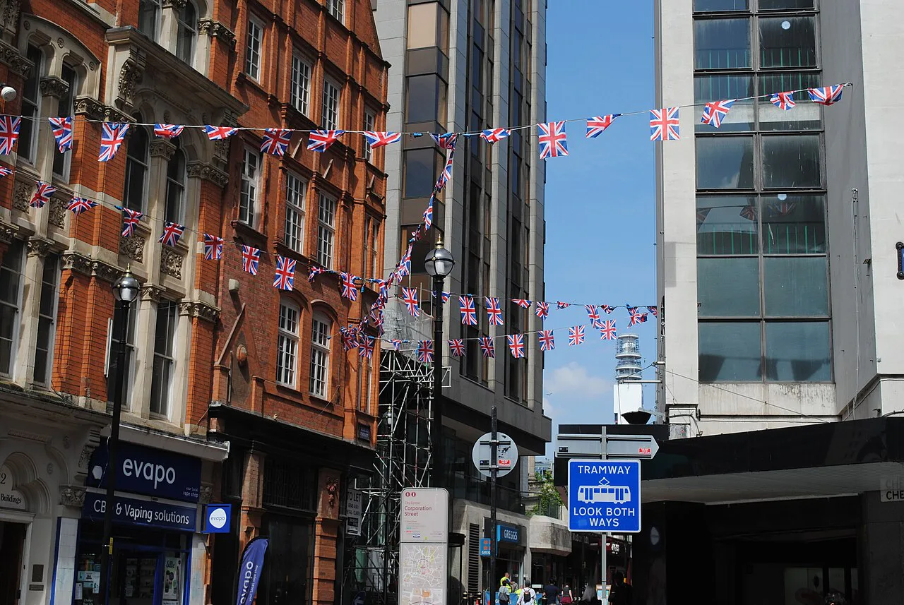 Platinum Jubilee bunting, Birmingham - - Andy Mabbett
