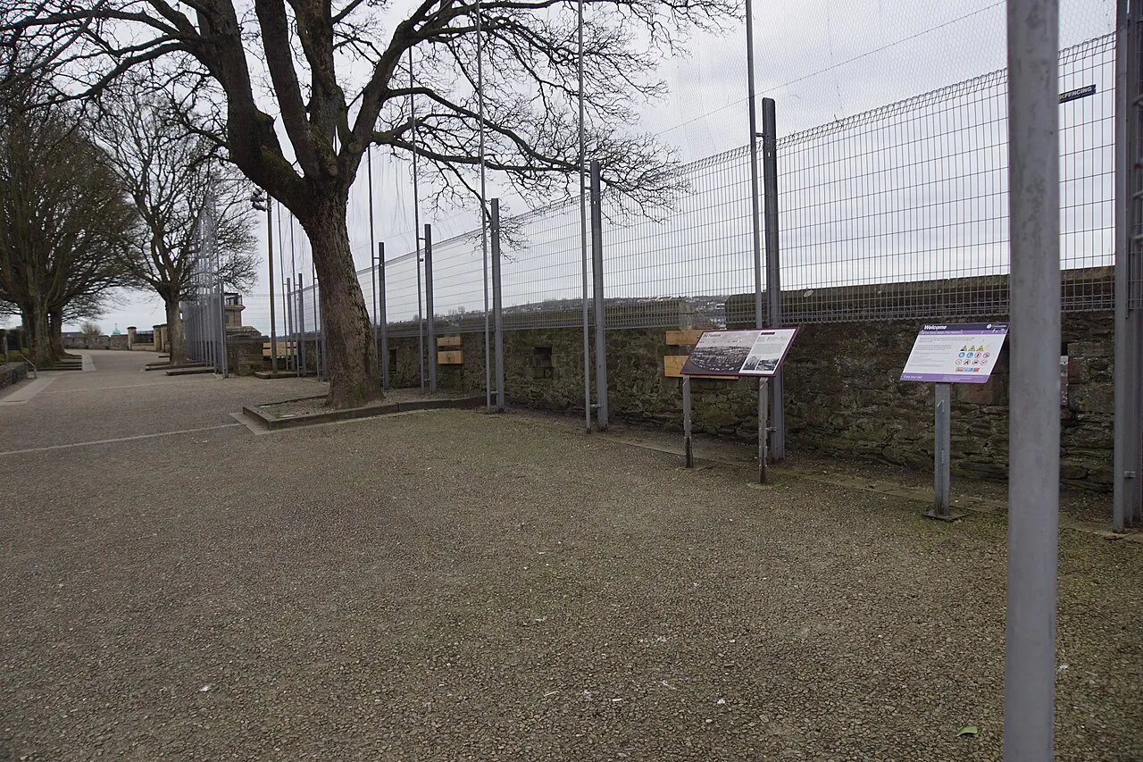 County Londonderry - Derry Walls - The Platform